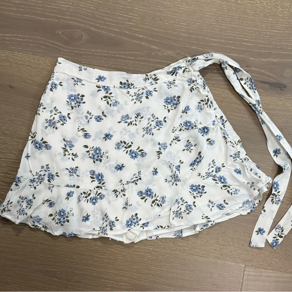 HOLLISTER 2PIECE SET - Picture 8 of 14